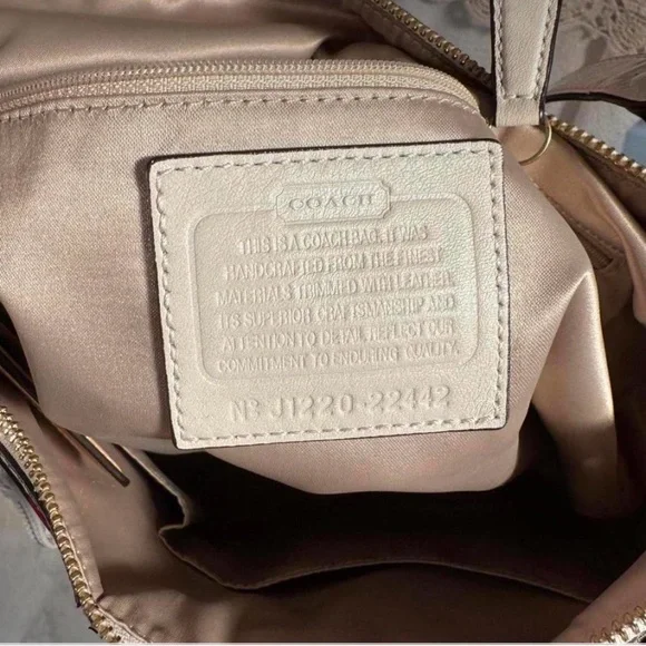 Coach Poppy Red Floral Women's Bag - Picture 7 of 8